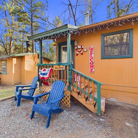 Whispering Pine Cabins-3